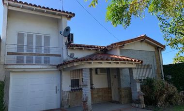 CASA EN EXCELENTE ESTADO APTA CREDITO HIPOTECARIO