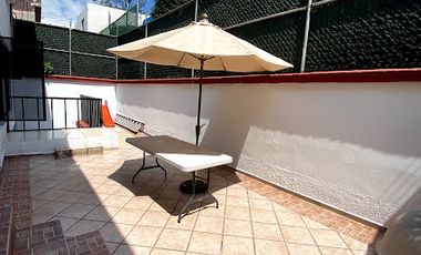 SE VENDE CASA EN CIRCUNVALACION PONIENTE CIUDAD SATELITE