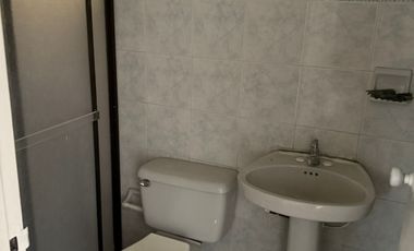 casa en arriendo en el rosal. Cod A3246