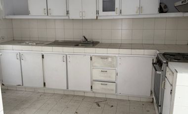 casa en arriendo en el rosal. Cod A3246