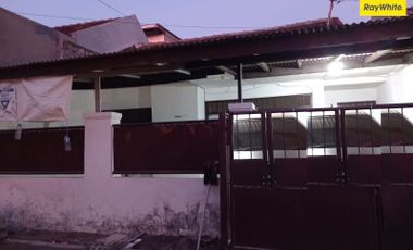 Dijual & Disewakan Rumah Siap Huni Lokasi di Griya Babatan, Surabaya
