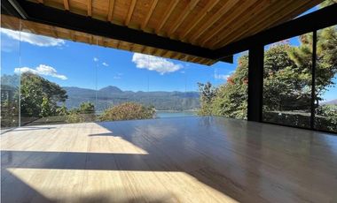 CASA 3, AZUL