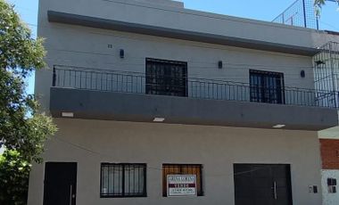 Casa  4 Ambientes en venta San Antonio de Padua en 2 plantas Fondo Pileta