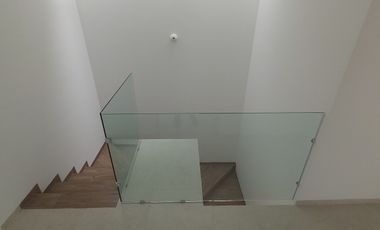 CASA CON ACABADOS DE LUJO CD MADERAS