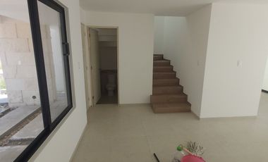 CASA CON ACABADOS DE LUJO CD MADERAS