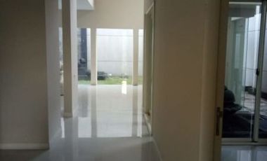 Rumah Full Furnish Dijual/Sewa Royal Residence Surabaya