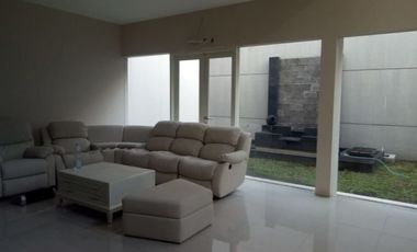 Rumah Full Furnish Dijual/Sewa Royal Residence Surabaya