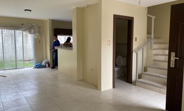 Alquilo casa en Duran en urbanización privada centro de la ciudad