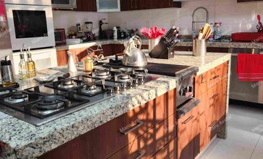 CASA EN VENTA  EN CLUB DE GOLF LA  HACIENDA ATIZAPAN.