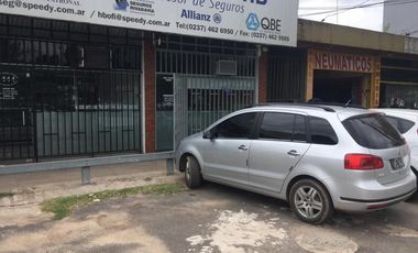 Importante Venta de Local en Paso del Rey, &ampquotZona Comercial" Financia 35