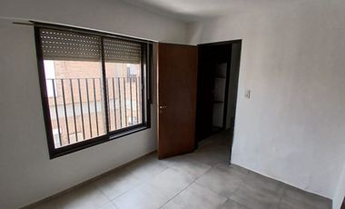 CENTRO: VENDO DEPTO DE 1 DORMITORIO (INTERNO), ENTRE CAÃADA Y FRAGUEIRO (FRENTE SUPER BUENOS DIAS) CON RENTA