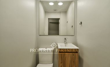Excelente oportunidad de arriendo en hermosa casa comercial Ñuñoa.