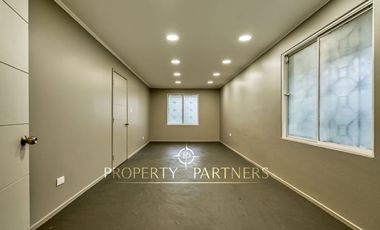 Excelente oportunidad de arriendo en hermosa casa comercial Ñuñoa.