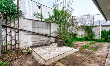 Excelente oportunidad de arriendo en hermosa casa comercial Ñuñoa.