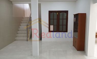 Sewa Rumah di Semarang Indah( Yl 1147 )