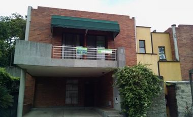 casa en arriendo en ciudad jardín. Cod A1482