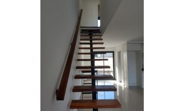 DUPLEX A ESTRENAR