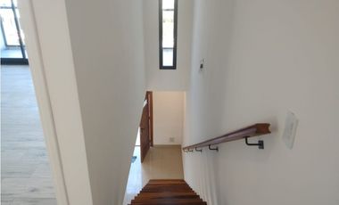 DUPLEX A ESTRENAR