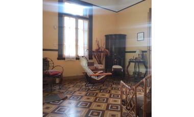 VENTA / CHALET / CASONA ANTIGUA / 7 AMBIENTES / LA PERLA MAR DEL PLATA