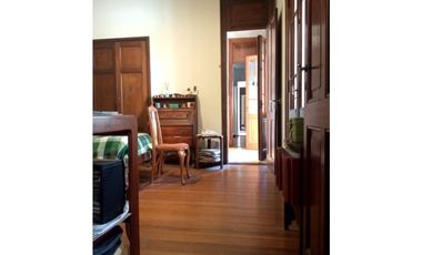 VENTA / CHALET / CASONA ANTIGUA / 7 AMBIENTES / LA PERLA MAR DEL PLATA