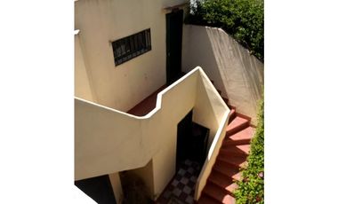 VENTA / CHALET / CASONA ANTIGUA / 7 AMBIENTES / LA PERLA MAR DEL PLATA