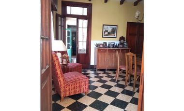 VENTA / CHALET / CASONA ANTIGUA / 7 AMBIENTES / LA PERLA MAR DEL PLATA