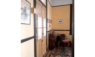 VENTA / CHALET / CASONA ANTIGUA / 7 AMBIENTES / LA PERLA MAR DEL PLATA