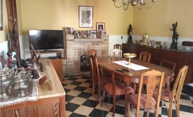 VENTA / CHALET / CASONA ANTIGUA / 7 AMBIENTES / LA PERLA MAR DEL PLATA