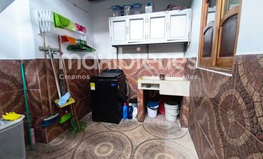 casa en arriendo en los pinos. Cod A66430