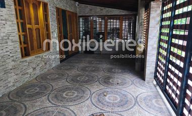 casa en arriendo en los pinos. Cod A66430