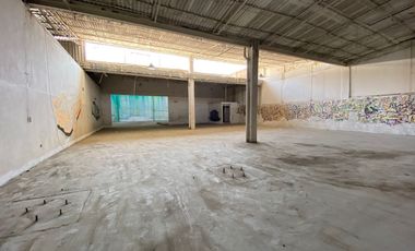 Bodega en Venta en Colonia Santiago, Puebla, Ideal para Actividades Comerciales