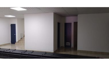 Alquiler de local comercial en Pedregal, 150 mts