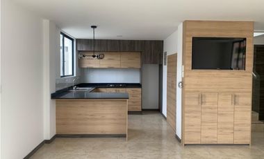 VENDO HERMOSA CASA POR ESTRENAR QUITO (SECTOR TUMBACO)