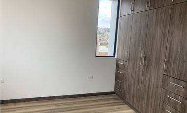 VENDO HERMOSA CASA POR ESTRENAR QUITO (SECTOR TUMBACO)