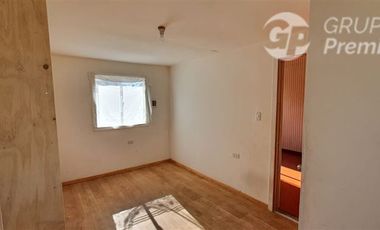 Casa CASI NUEVA vendo en Carahue. 3d. 1b. 1e. Accesibilidad.