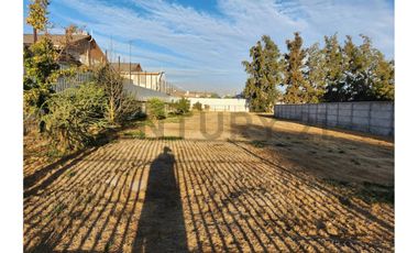 Se arrienda terreno en Buin