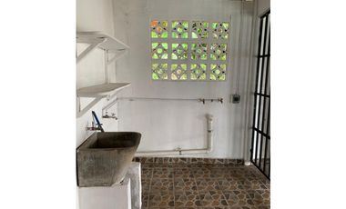 SE ALQUILA CON OPCIÓN A COMPRA CASA LA CHORRERA BARRIO BALBOA