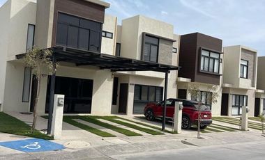 CASA EN VENTA EN PORTOVELA RESIDENCIAL