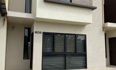 CASA EN VENTA EN PORTOVELA RESIDENCIAL