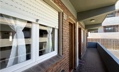 Departamento a media cuadra del mar. 1 dormitorio. Gas natural