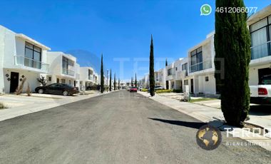 Renta Casa Semi Amueblada En Villa Marino La Cantera Celaya Gto. $9,000 Terreno:
