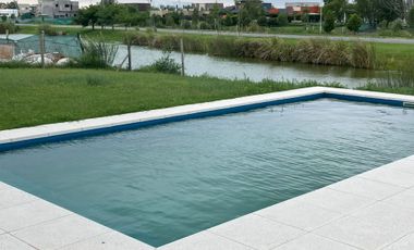 VENTA CASA EN EL CANT&Oacute;N BARRIO ISLAS 5 AMBIENTES