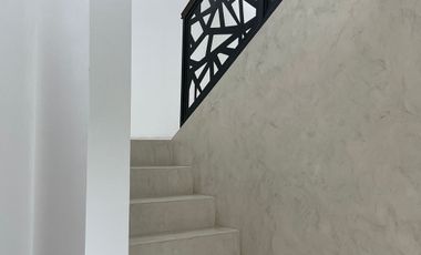 VENTA CASA EN EL CANT&Oacute;N BARRIO ISLAS 5 AMBIENTES