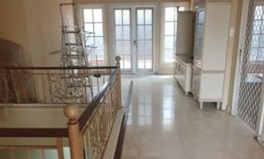 Disewakan rumah HOOK Regency21 surabaya timur SELANGKAH DARI MERR NEGO