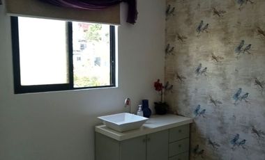 Edificio para oficinas o casa  en avenida