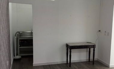 Edificio para oficinas o casa  en avenida