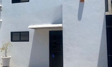 Edificio para oficinas o casa  en avenida