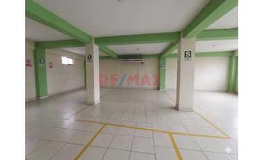 Vendo Departamento En Segundo Piso De 160M2 Cerca Estacion Santa Rosa. Sjl