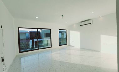 Casa en VENTA con PANELES SOLARES  y ALBERCA fracc lomas del so l