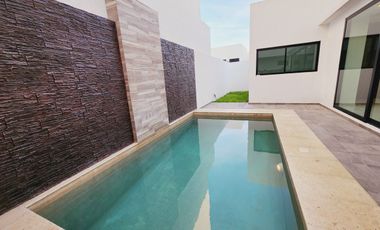 Casa en VENTA con PANELES SOLARES  y ALBERCA fracc lomas del so l